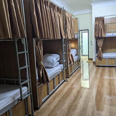 Train Station Backpackers Hostel Ninh Binh Buitenkant foto