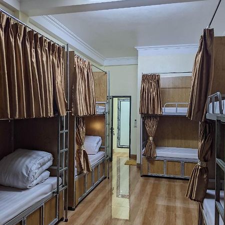 Train Station Backpackers Hostel Ninh Binh Buitenkant foto