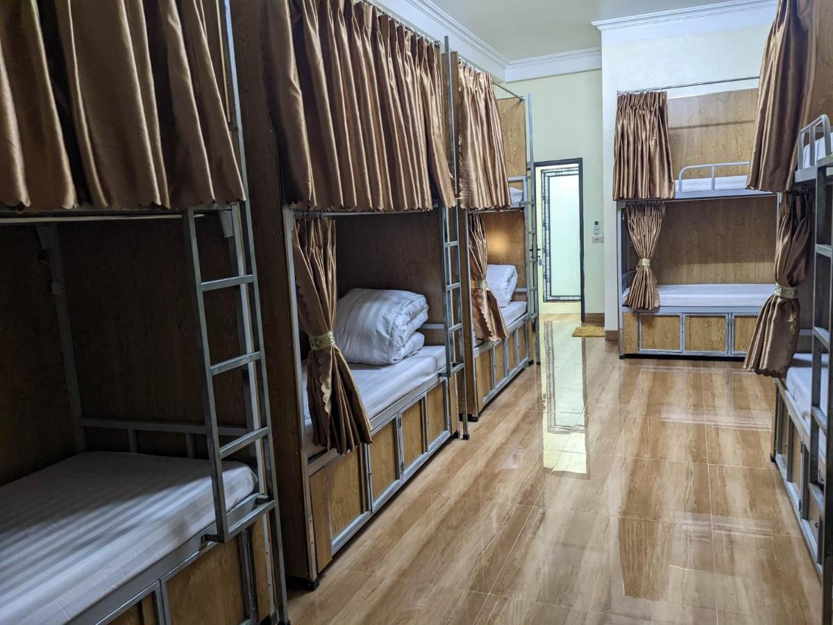 Train Station Backpackers Hostel Ninh Binh Buitenkant foto
