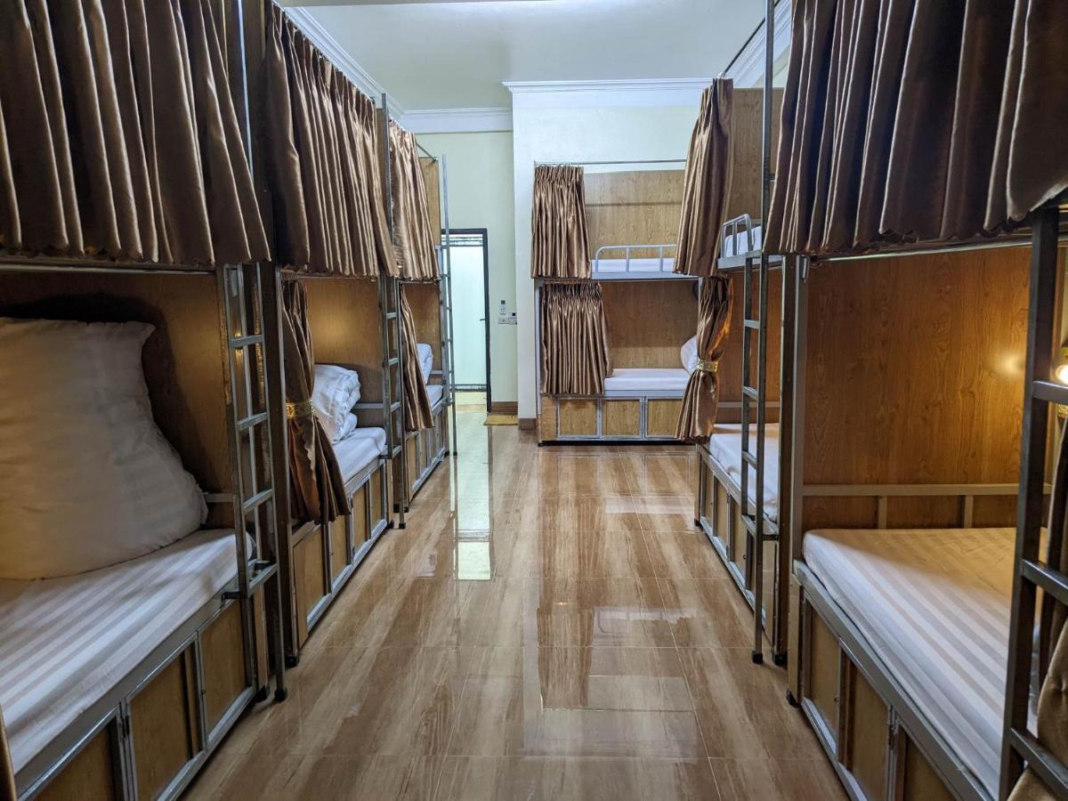 Train Station Backpackers Hostel Ninh Binh Buitenkant foto