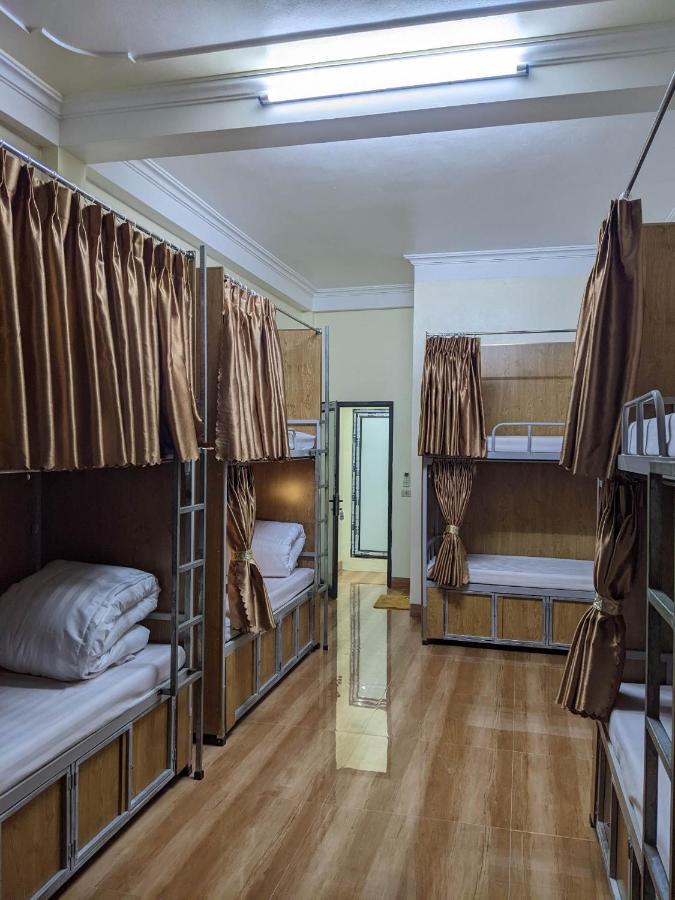 Train Station Backpackers Hostel Ninh Binh Buitenkant foto