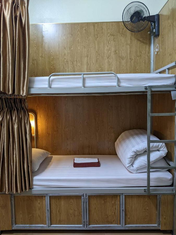 Train Station Backpackers Hostel Ninh Binh Buitenkant foto
