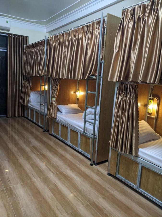 Train Station Backpackers Hostel Ninh Binh Buitenkant foto