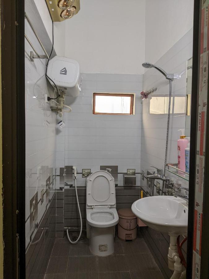 Train Station Backpackers Hostel Ninh Binh Buitenkant foto
